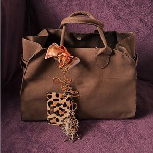Beautiful viral faux suade bag!   NWOT